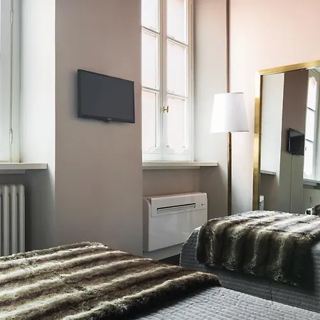 Piazza Cavour - Luxury View Апартаменты Комо