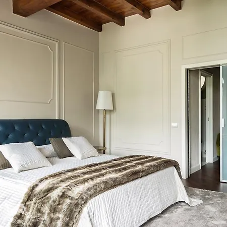 Piazza Cavour - Luxury View Апартаменты *