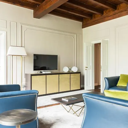 Piazza Cavour - Luxury View