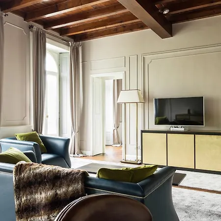 Piazza Cavour - Luxury View דירה קומו