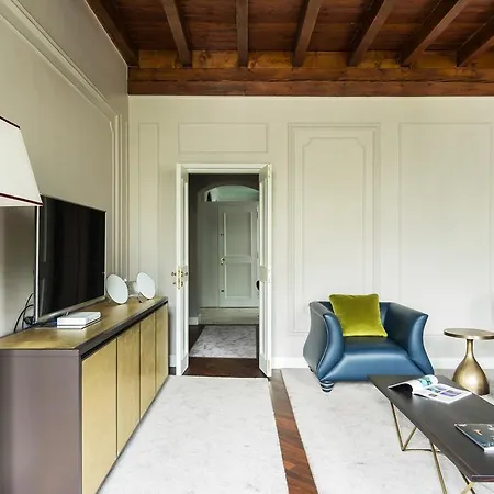 Piazza Cavour - Luxury View * קומו